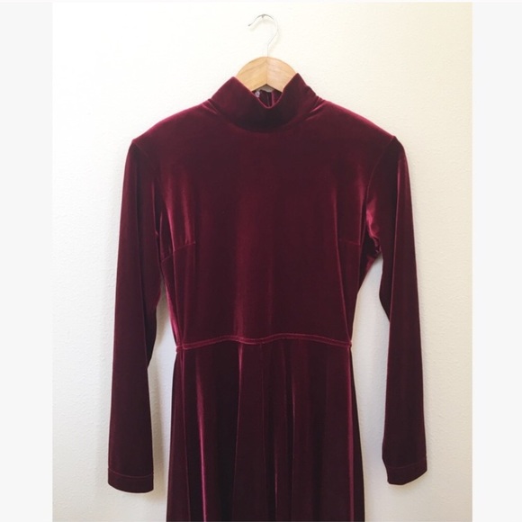 Vintage Dresses & Skirts - Vintage Velvet Midi Mock Turtleneck Dress